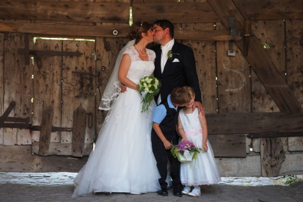 ich fange die großen und kleinen momente ein, euer hochzeitsfotograf nrw - momente-einfangen.de